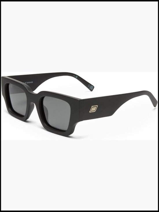 Polarized Rectangular Sunglasses with Matte Finish